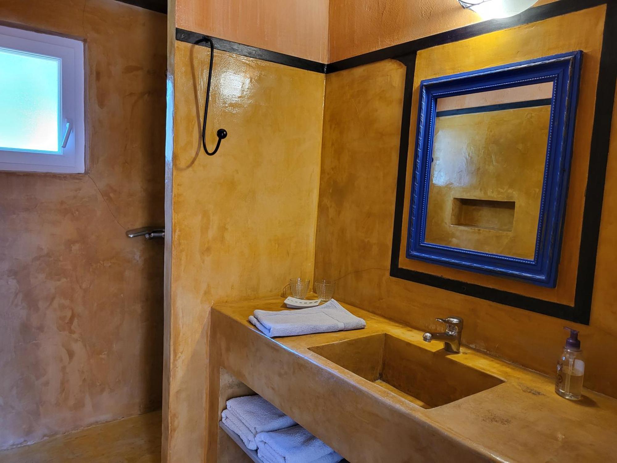 Studios Et Gite La Sauvasse Vagnas Kamer foto