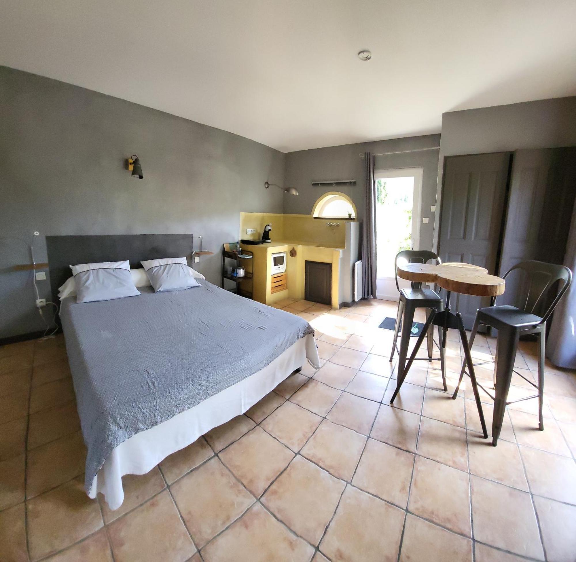 Studios Et Gite La Sauvasse Vagnas Kamer foto